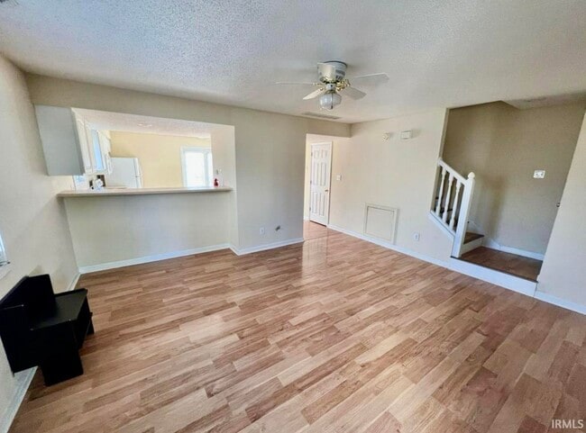 Building Photo - 3410 S Oaklawn Cir