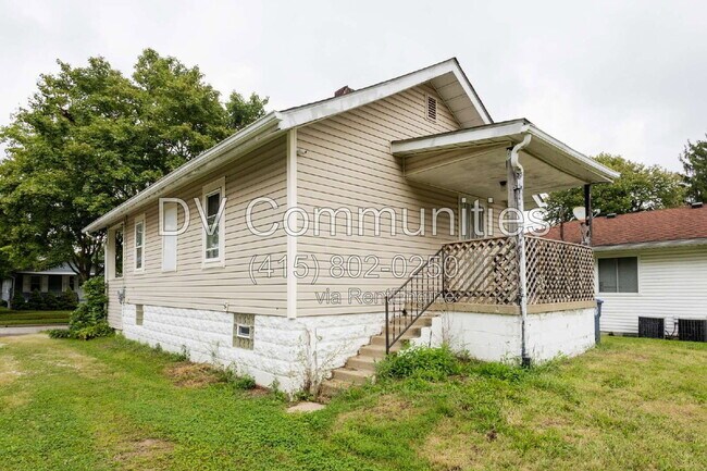 Building Photo - 854 Eva Ave