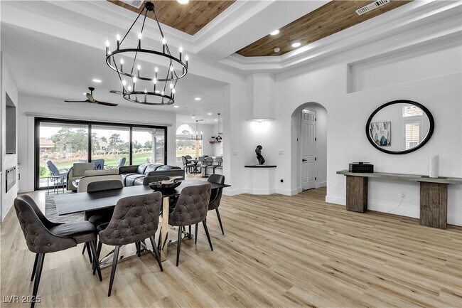 Building Photo - 9513 Villa Ridge Dr