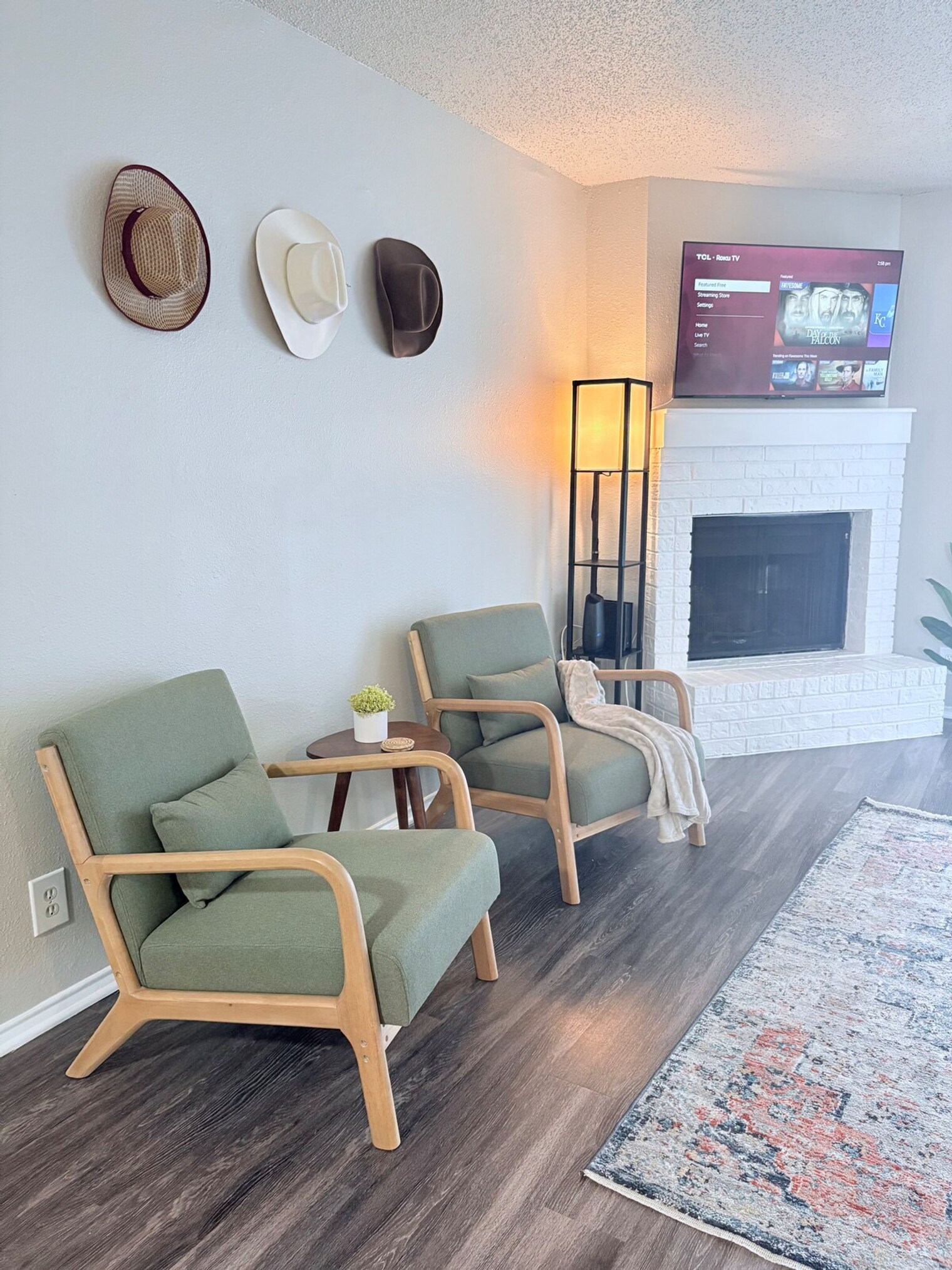 Building Photo - 111 W William Cannon Dr