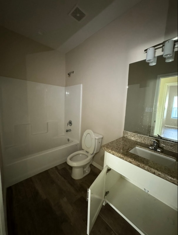 Building Photo - 1801 Harrison St