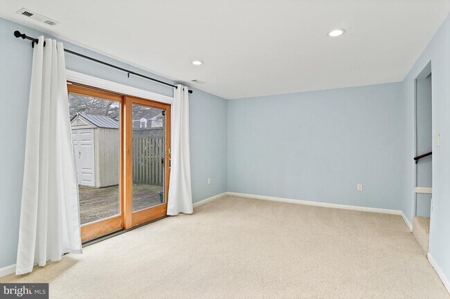 Building Photo - 9553 Cherry Oak Ct