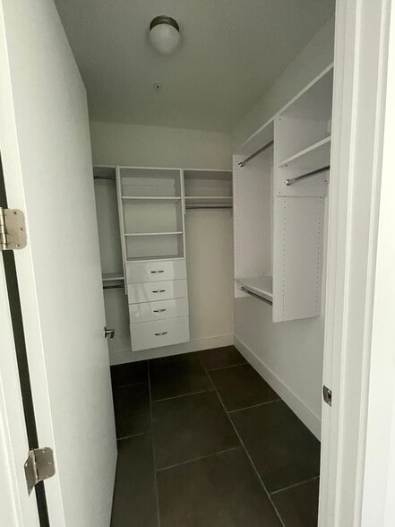 Building Photo - 250 NE 27th St