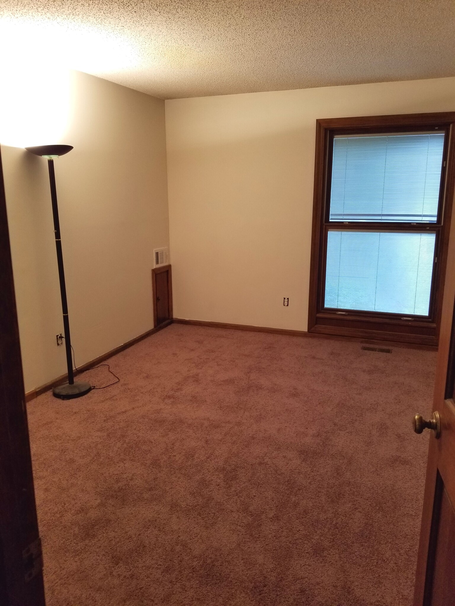 2nd Bedroom Upstairs - 3023 University Dr