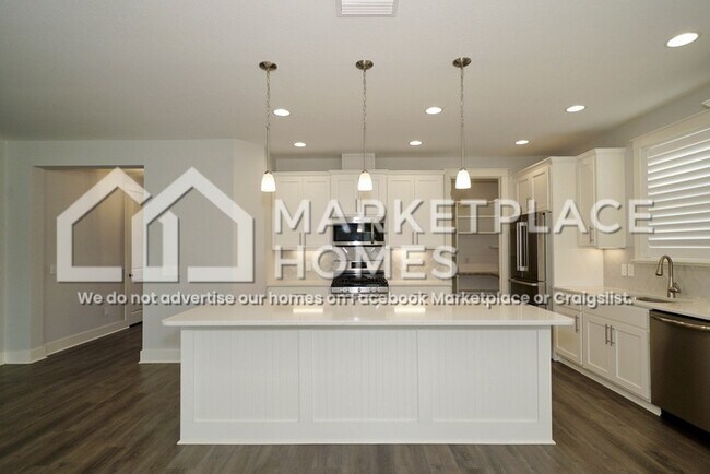 Building Photo - 1067 Harrison Bayou Dr