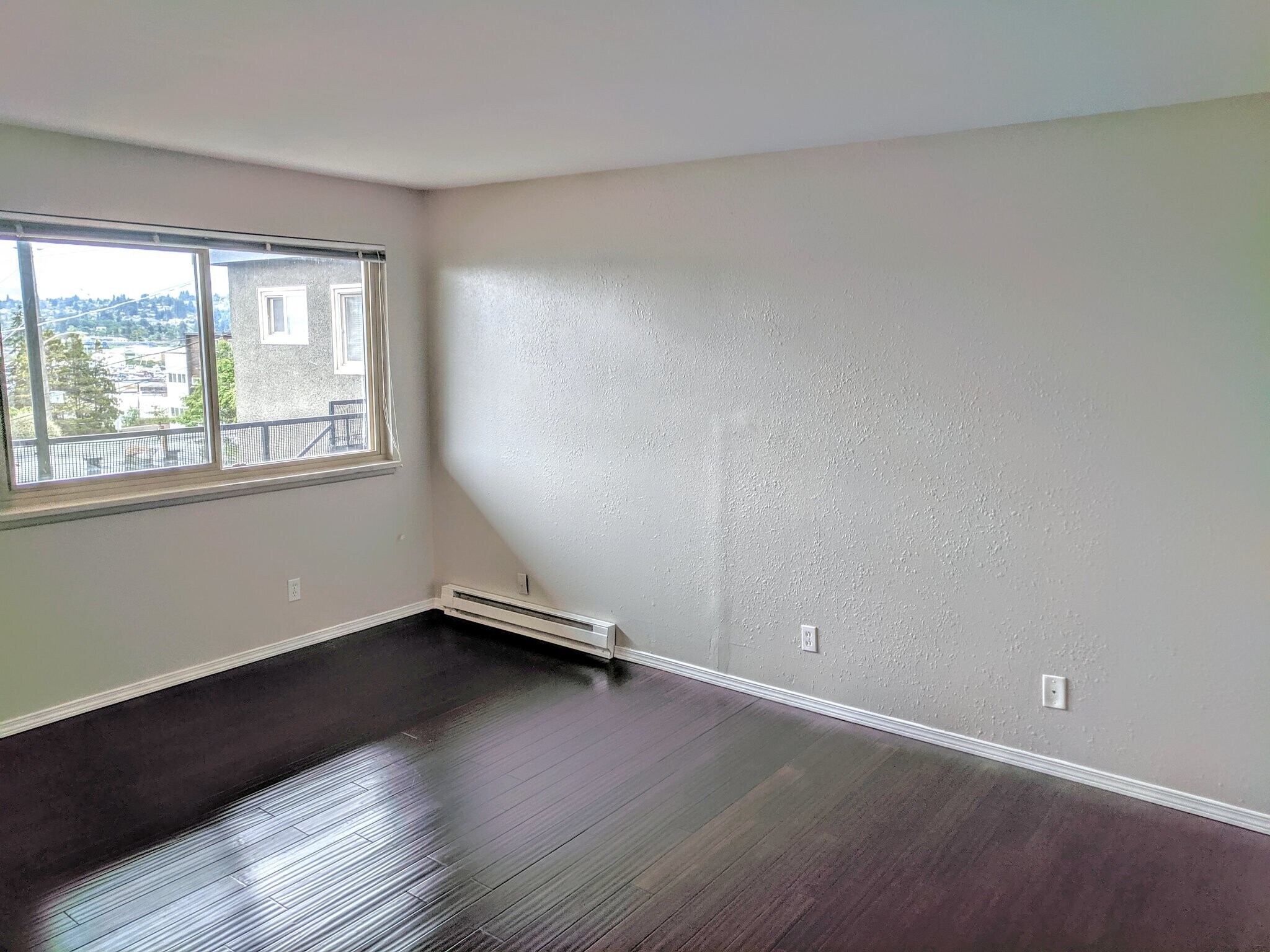 Building Photo - 3655 13th Ave W