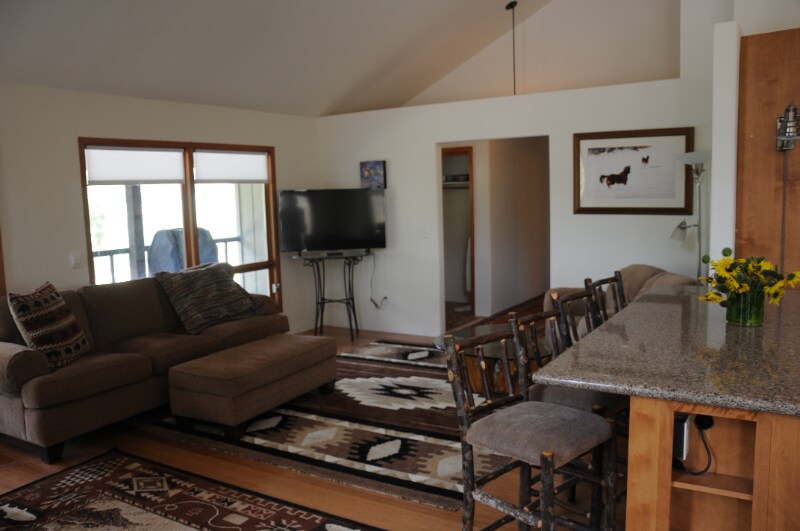 Building Photo - 482 Sopris Creek Rd