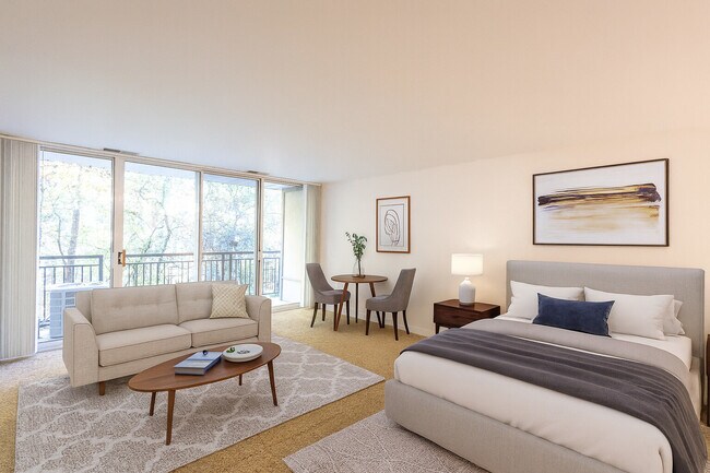 Building Photo - 5820 Oakwood Dr