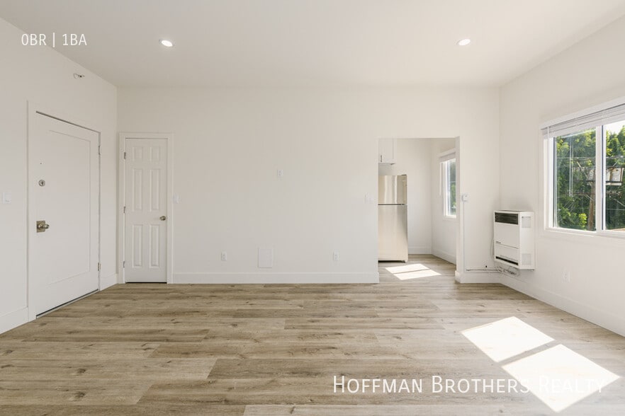 Building Photo - 1623 Mariposa Ave