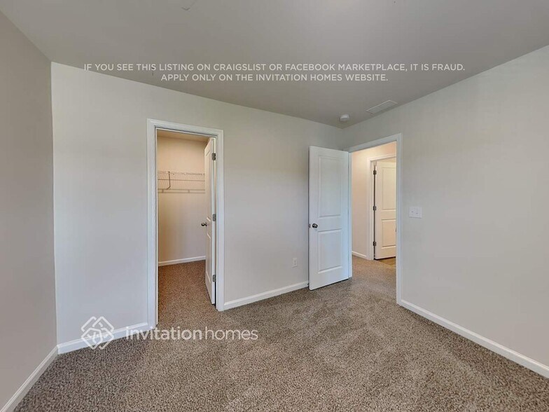 Building Photo - 1024 Woodhouse Dr
