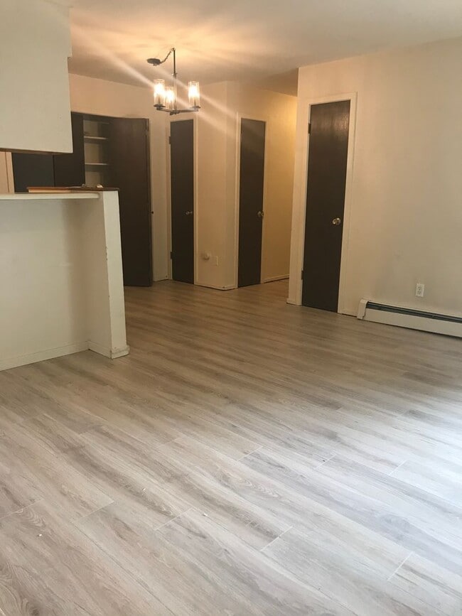 Building Photo - Two Bedroom Condo At Aspen Grove In North Boulder