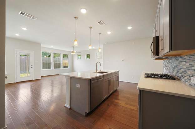 Building Photo - 8647 Cedardale Park Dr