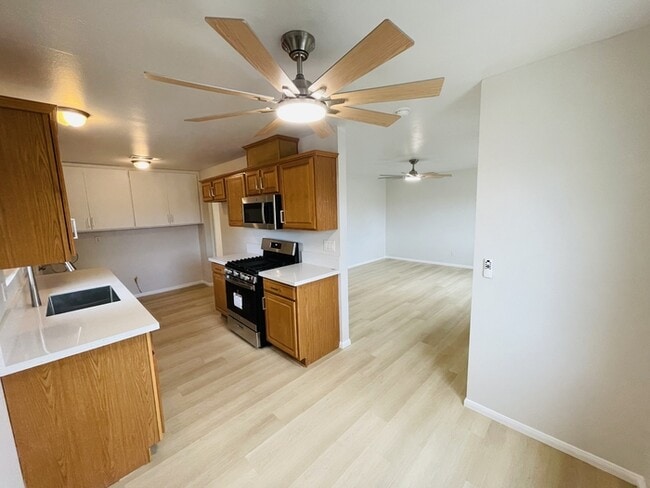 Building Photo - 1887 Cll Amargosa