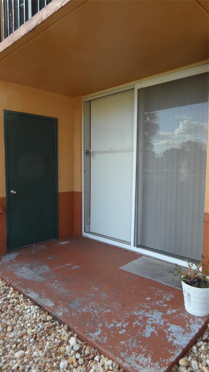 Building Photo - 10749 Cleary Blvd