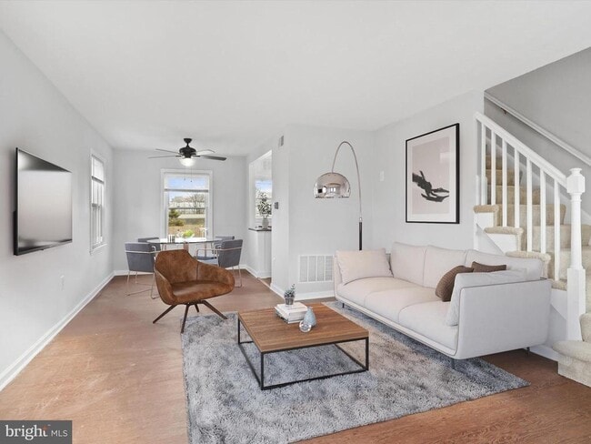 Building Photo - 2236 Arlington Terrace