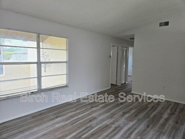 Building Photo - 5122 Muriel Ln