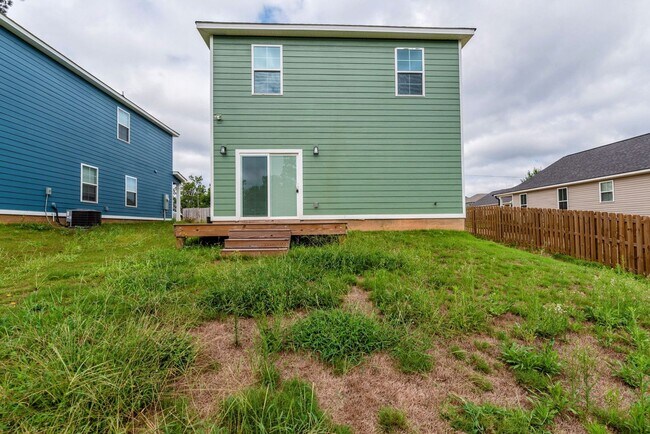 Building Photo - Like-new 4 bed/2.5 bath home for lease nea...