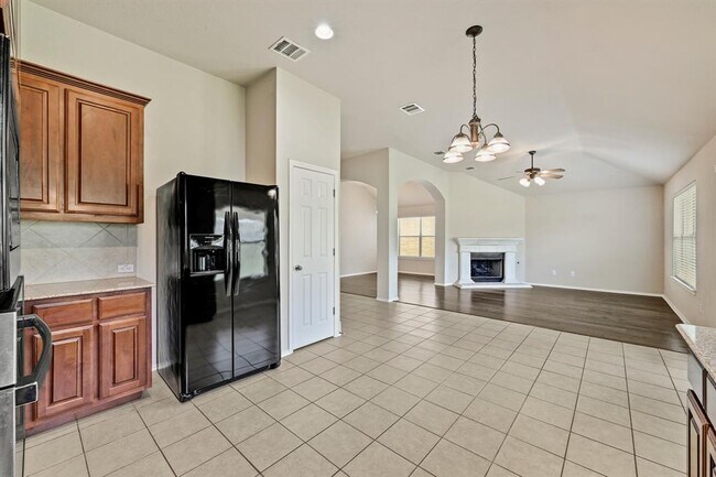 Building Photo - 49 White Magnolia Cir