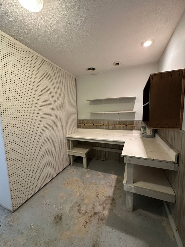 Building Photo - Not Your Typical Rental — Warm, Welcoming 3BR Brick Ranch in a Prime Neighborhood