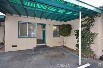 Building Photo - 440 Atascadero Rd