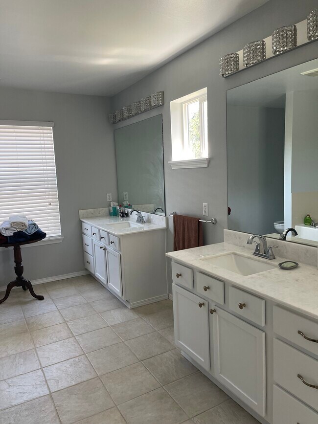 Building Photo - 15407 36th Dr SE