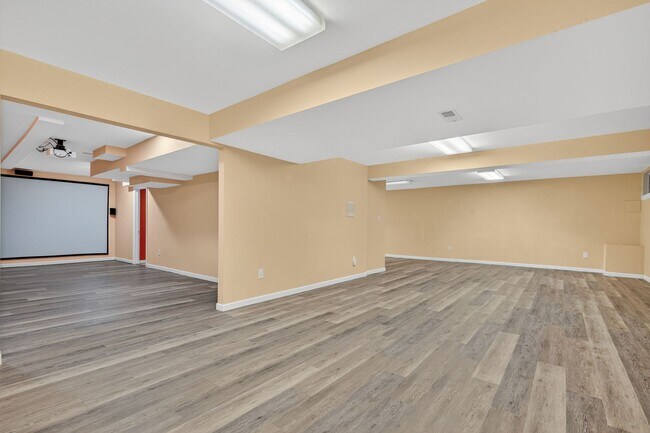 Building Photo - Stunning 4,166 Sq. Ft. Home in Westridge O...