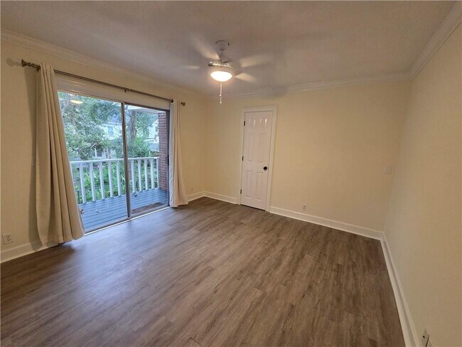 Building Photo - 800 Mallery St