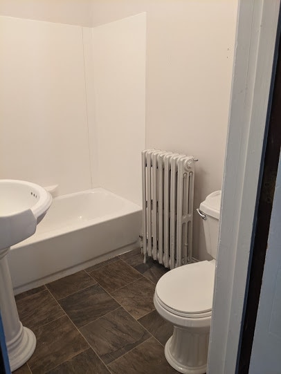 Bath 1 - 418 Main St