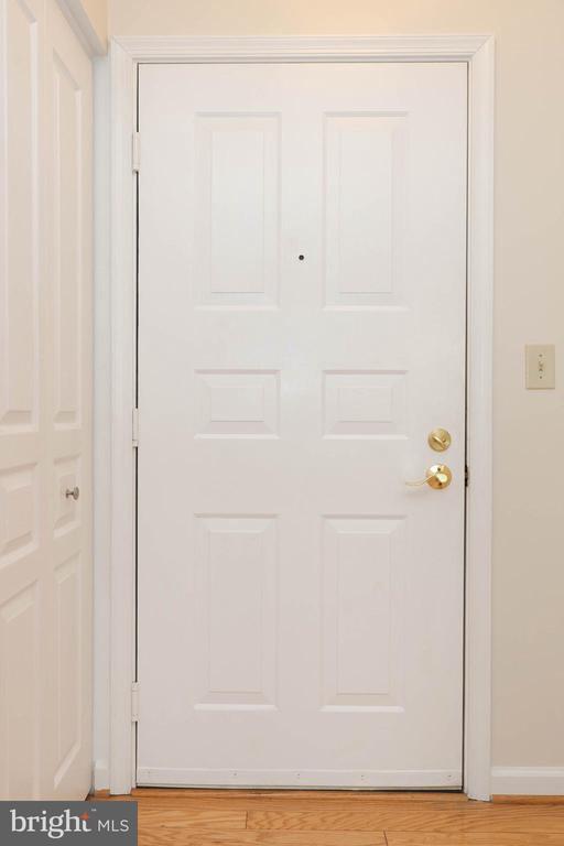 Building Photo - 2204 Westcourt Ln