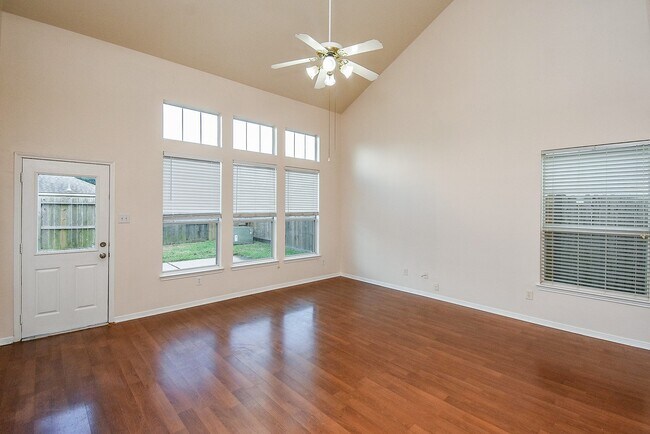 Building Photo - 19327 Poppy Grove Ln