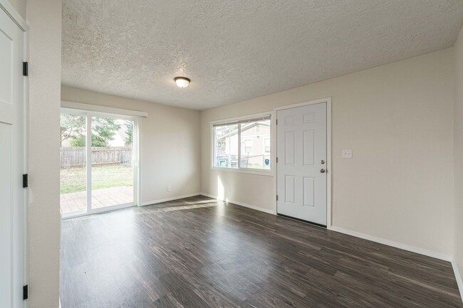 Building Photo - Ryde LLC