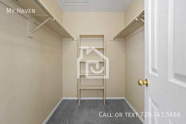 Building Photo - 5960 S Jellison St