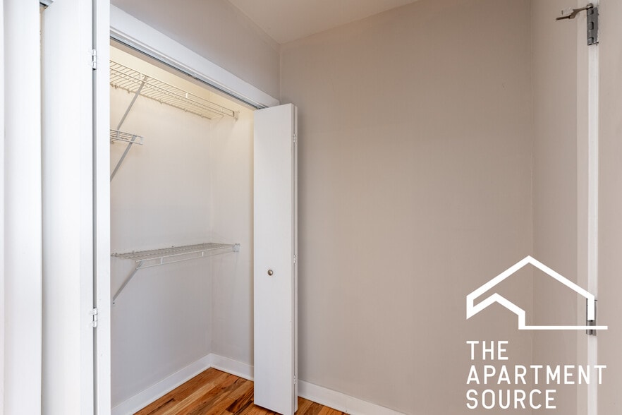 Building Photo - 2424 N Kedzie Blvd