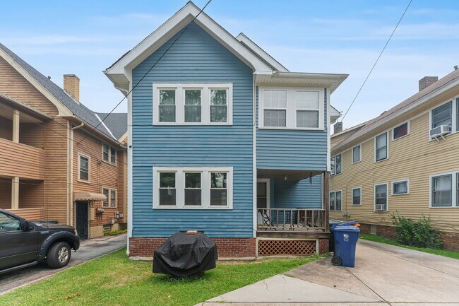 Building Photo - 1668 Coventry Rd