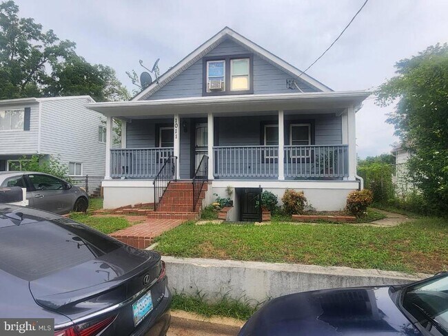 Primary Photo - 1011 Nova Ave
