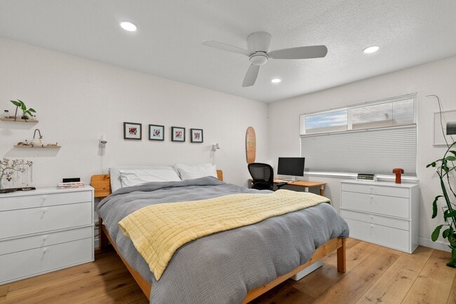 Building Photo - 3850 Bramble Ln