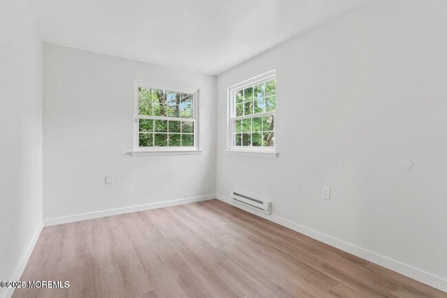 Building Photo - 6B Bayberry Ln