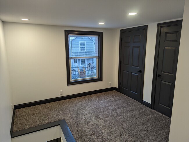 Bedroom - 318 Mitchell Ave