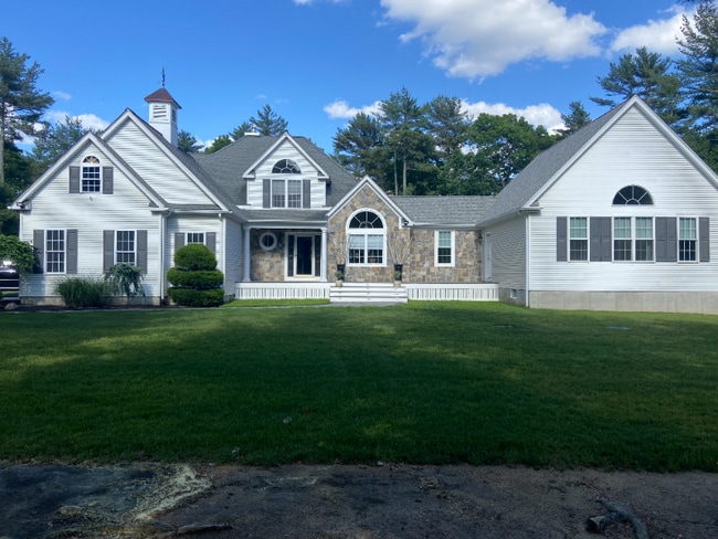 Building Photo - 35 Nestlenook Dr