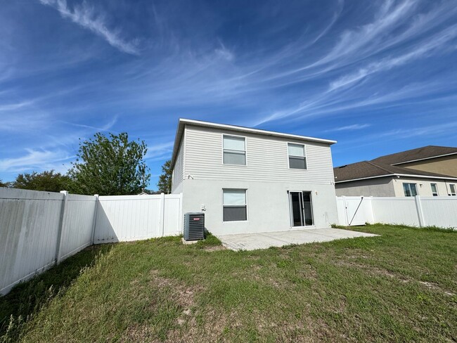 Building Photo - Spacious 4-Bedroom Home with 3 Full Baths in Whispering Trails – Pet Friendly!