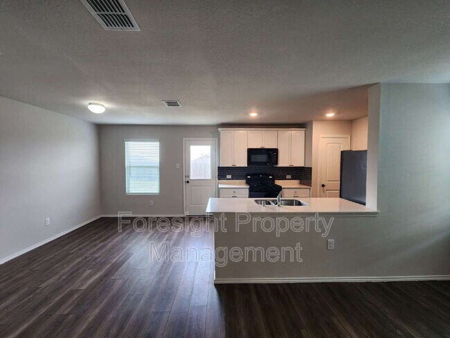 Building Photo - 14428 Cloudview Way