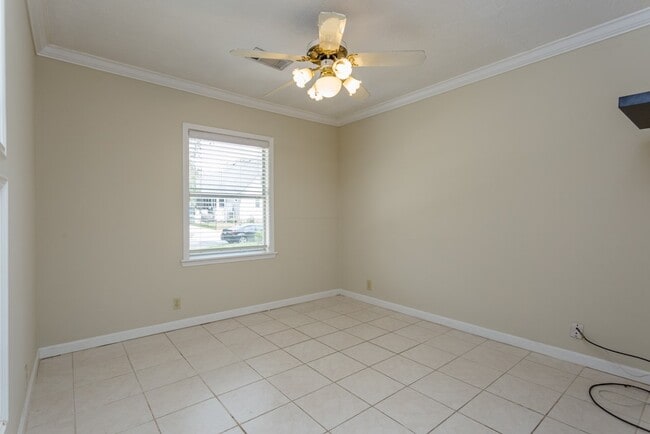 Building Photo - 1230 Timbergrove Ln