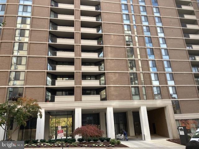 Building Photo - 4620 N Park Ave