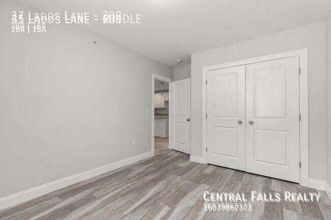 Building Photo - 37 Ladds Ln
