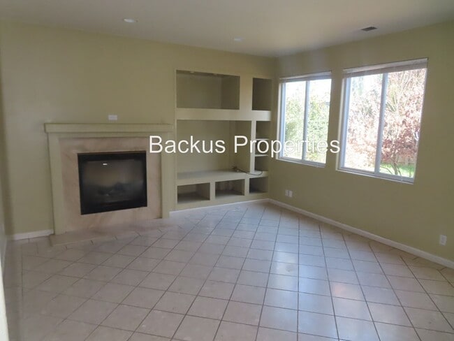 Building Photo - 1810 Lancashire Dr