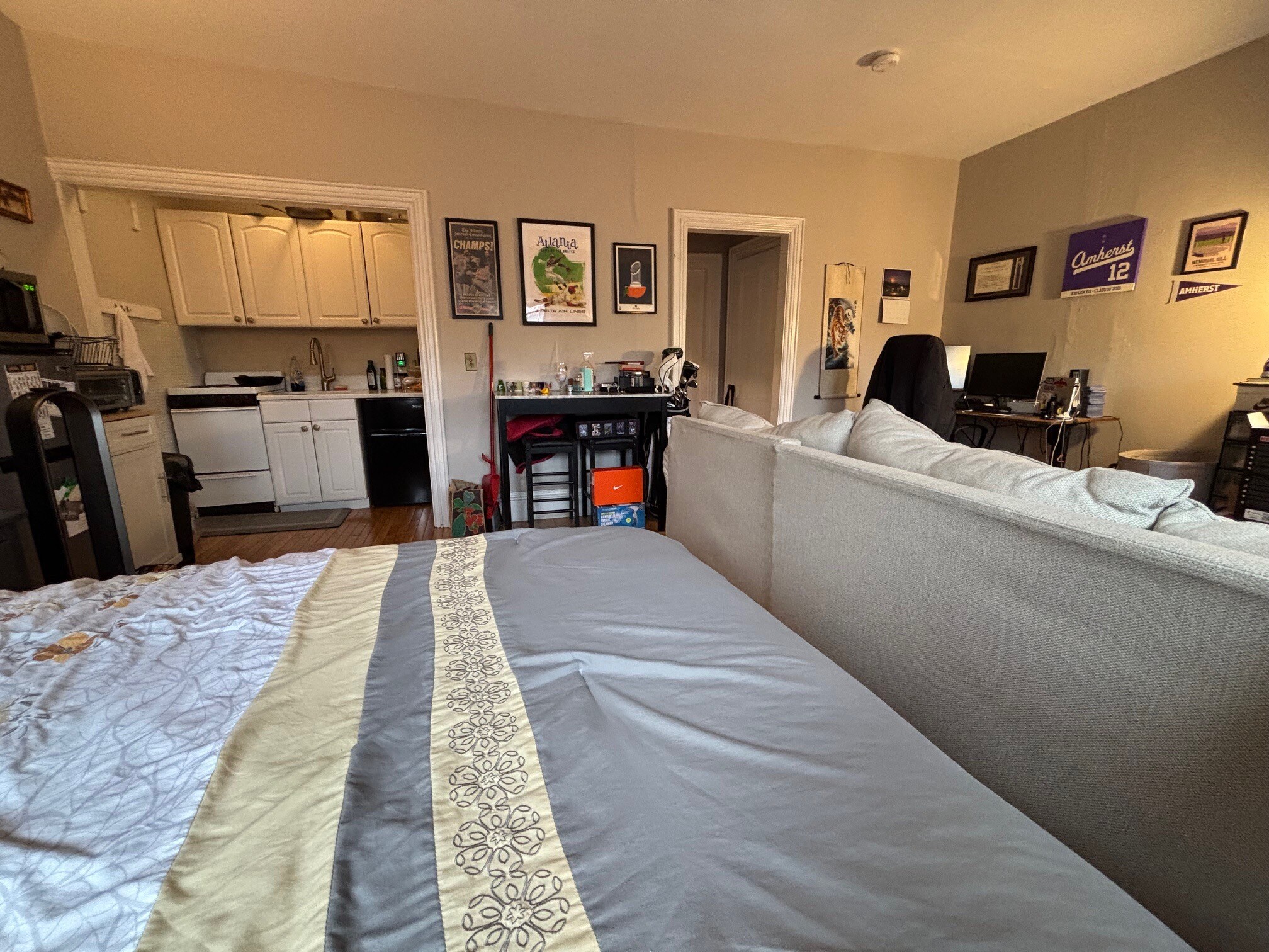 Building Photo - 82 Charles St