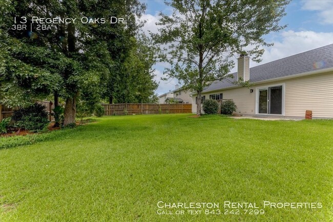 Building Photo - 13 Regency Oaks Dr
