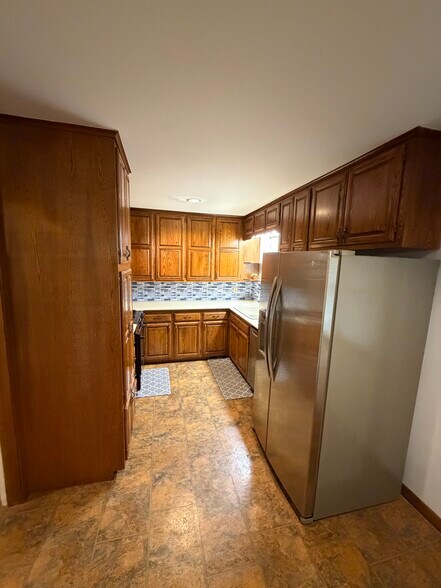 Building Photo - 4867 S 85th East Ave