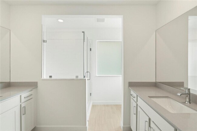 Building Photo - 6578 Pendry Ave