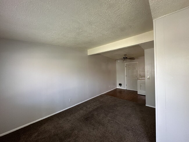 Building Photo - 3423 W Good St